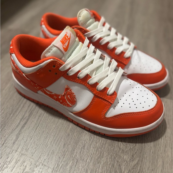 Nike Womens Dunks Sneakers “Orange Paisely” - Picture 2 of 4